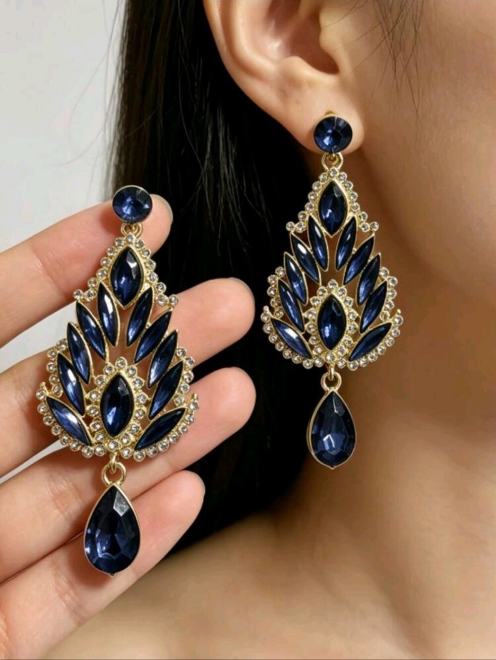 BRAND NEW ** Gold-Tone Navy Blue Crystal Chandelier Earrings